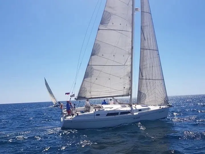 Парусная яхта Hanse 400